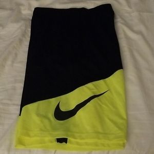 Nike Dri-fit Big Swoosh Boys Black Volt